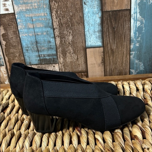 East 5th memory foam Chic Black Heeled Shoes - Picture 8 of 13